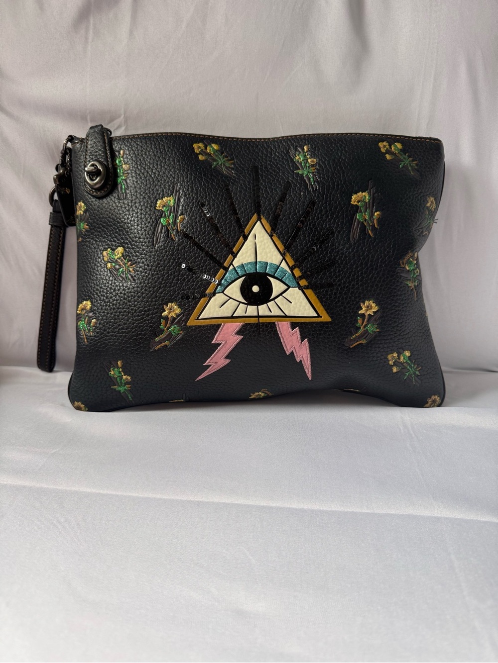 RARE Collector Coach Pyramid Eye Turnlock Wristlet 30 Clutch 51128